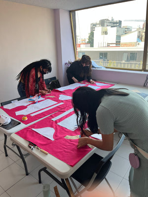 Abrir la imagen en la presentación de diapositivas, (Bimestral) Taller de patronaje, corte y confección en CDMX.
